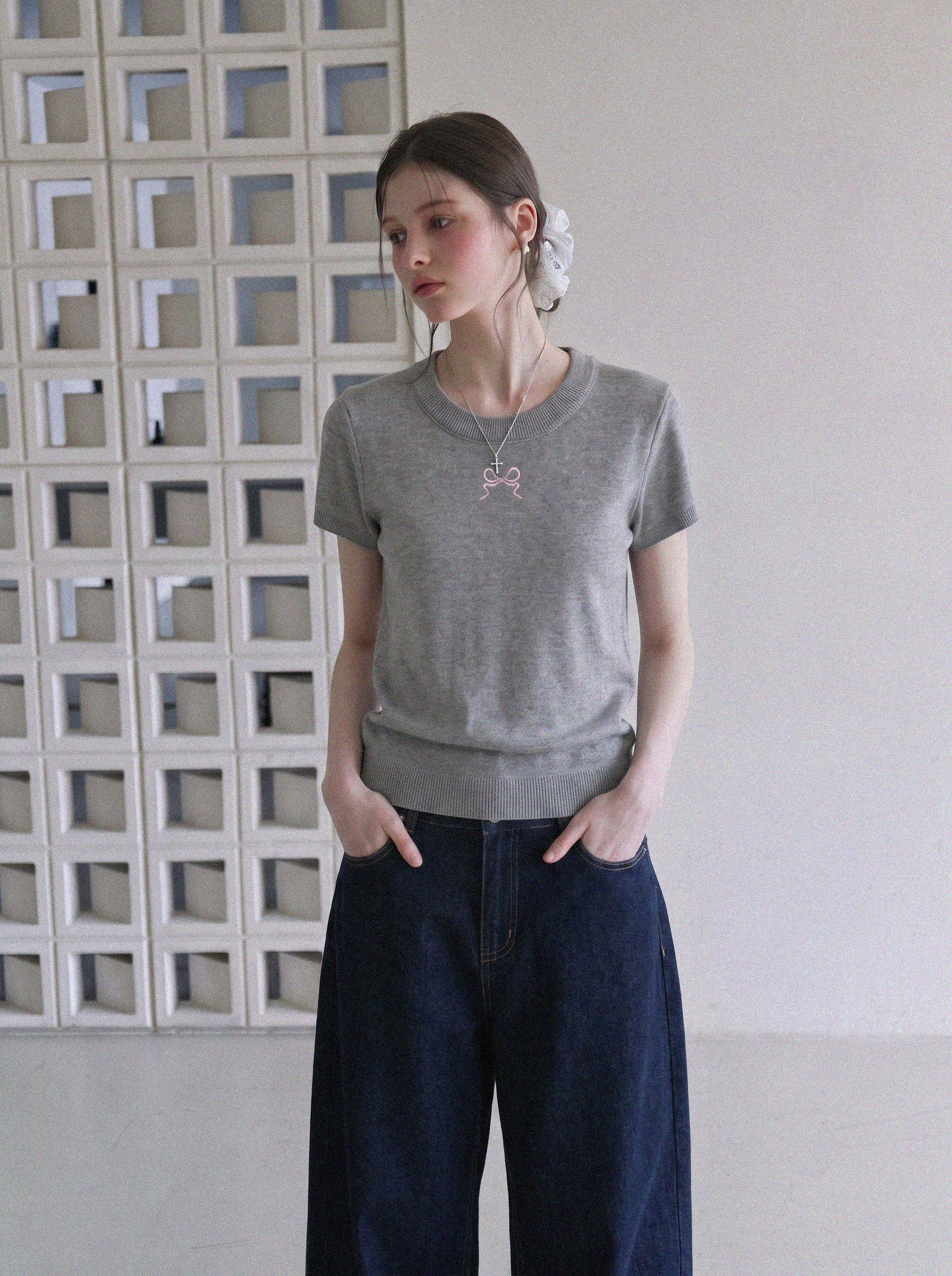 2026 New Summer Women’s Knit Short Sleeve T-Shirt Bow Embroidery Ice Silk Top