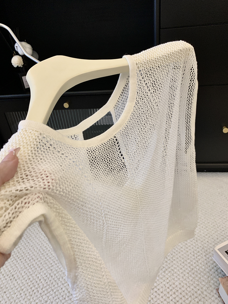2026 Summer Hollow Knit Camisole Tank Top for Women - Round Neck Backless Sleeveless Slim Fit Vest - Image 3