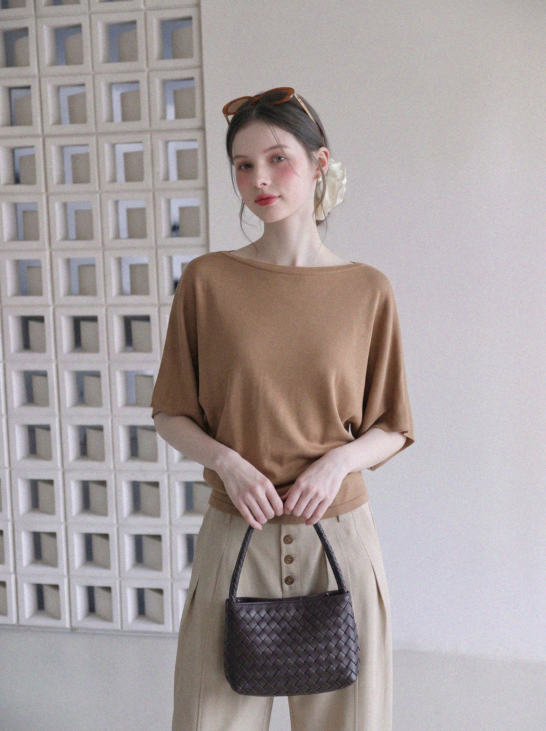 French Vintage Camel Batwing Sleeve Knit Top for Women Summer 2026 Loose Casual Slimming Pullover - Image 4