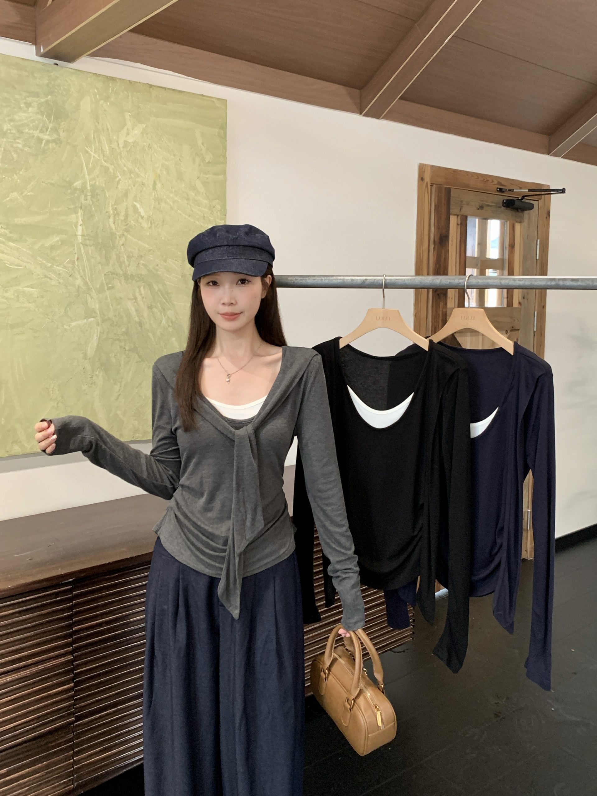 Plus Size Autumn New Korean Contrast Color Tie Fake Two-Piece T-Shirt Pleated Waist Slimming Cover Flesh Top – Style 70deca