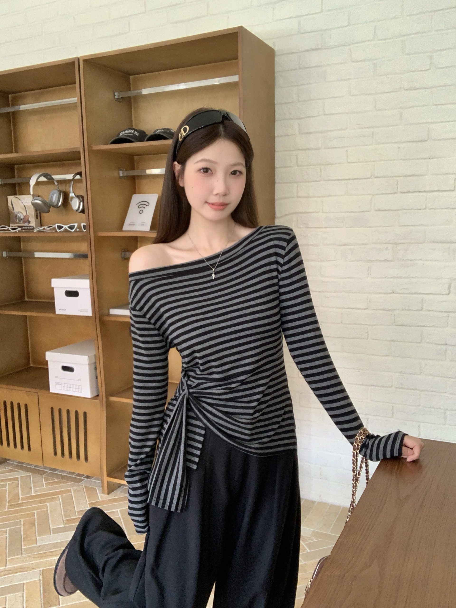 Plus Size Fall New Korean Style Striped Irregular Slit Off Shoulder Long Sleeve T-Shirt Slim Fit Top - Image 4